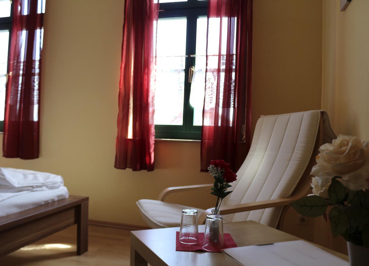 Gasthaus & Pension "Zur Rose" Weimar  Esterno foto