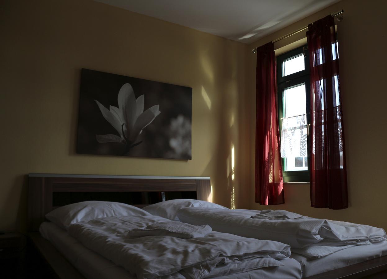 Gasthaus & Pension "Zur Rose" Weimar  Esterno foto