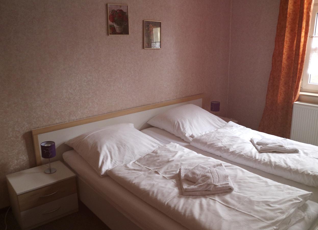 Gasthaus & Pension "Zur Rose" Weimar  Esterno foto