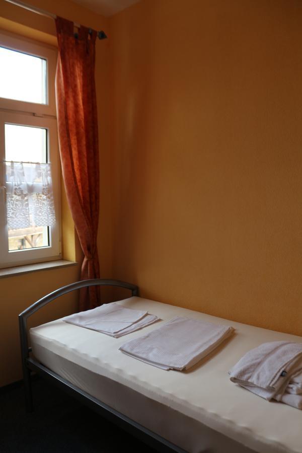 Gasthaus & Pension "Zur Rose" Weimar  Esterno foto
